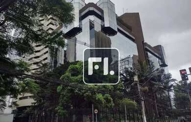 Imagem: O depósito possui 5 Vagas na garagem, 4.875m² de Área e