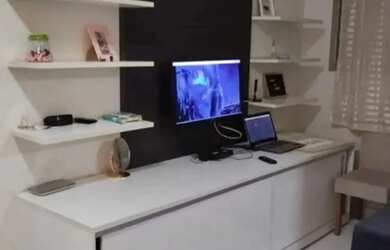 Imagem: O apartamento possui 2 Dormitórios, 2 Banheiros, 1 Vaga na