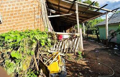 Imagem 5: Vendo ou troco Casa com 2 dormitórios