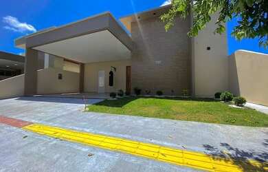 Imagem: A casa em condomínio possui 2 Dormitórios, 3 Banheiros, 2