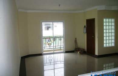 Imagem: A casa possui 3 Dormitórios, 4 Banheiros, 4 Vagas na garagem