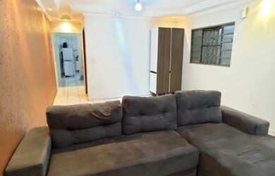 Imagem: A casa possui 2 Dormitórios, 1 Vaga na garagem e está localizado