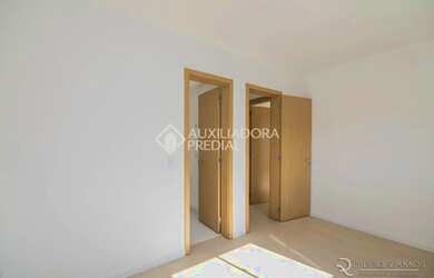 Imagem 2: PORTO ALEGRE - Apartamento Padrão - Jardim Carvalho