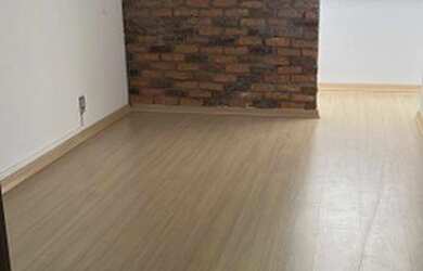 Imagem: O depósito possui 1 Vaga na garagem, 106m² de Área e está