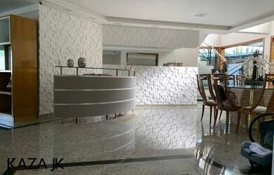 Imagem: A casa em condomínio para alugar possui 3 Dormitórios, 4 Banheiros