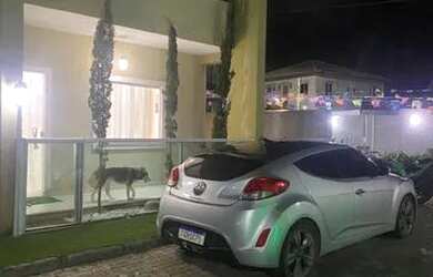 Imagem: A casa em condomínio possui 2 Dormitórios, 3 Banheiros, 3