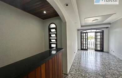 Imagem: O apartamento para alugar possui 3 Dormitórios, 2 Banheiros