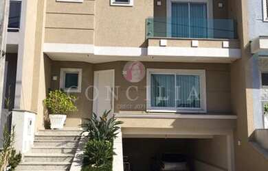 Imagem: A casa em condomínio possui 3 Dormitórios, 3 Banheiros, 3