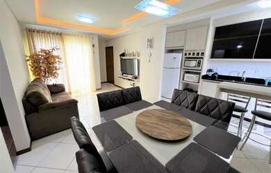 Imagem: O apartamento possui 3 Dormitórios, 1 Banheiro, 1 Vaga na garagem