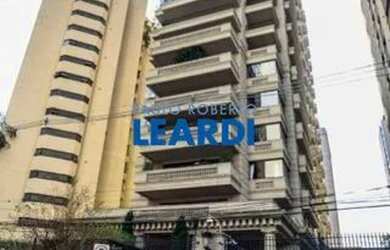 Imagem: O apartamento possui 5 Dormitórios, 5 Banheiros, 5 Vagas na