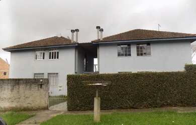 Imagem: O apartamento possui 3 Dormitórios, 1 Banheiro, 1 Vaga na garagem