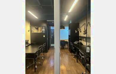 Imagem: O depósito está localizado em Caminho Das Árvores, Salvador