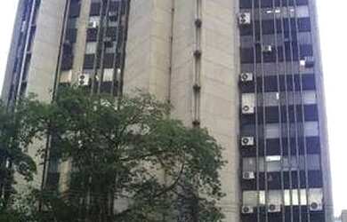 Imagem: O depósito possui 4 Vagas na garagem, 190m² de Área, Imóvel