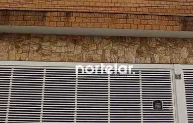 Imagem: A casa possui 5 Dormitórios, 4 Banheiros, 2 Vagas na garagem