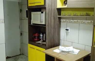 Imagem: O apartamento possui 2 Dormitórios, 1 Banheiro, 1 Vaga na garagem