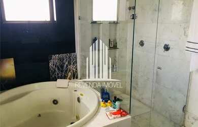 Imagem 13: Apartamento no Condomínio Falstaff House no Morumbi com 550m² 3 suítes