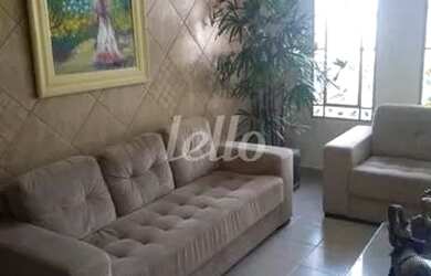 Imagem: A casa possui 3 Dormitórios, 2 Banheiros, 5 Vagas na garagem