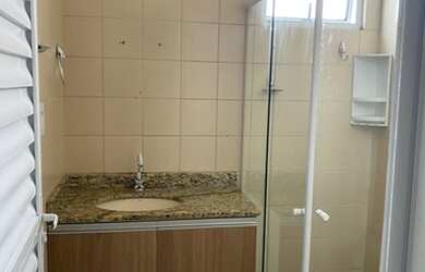 Imagem: A casa em condomínio para alugar possui 3 Dormitórios, 3 Banheiros