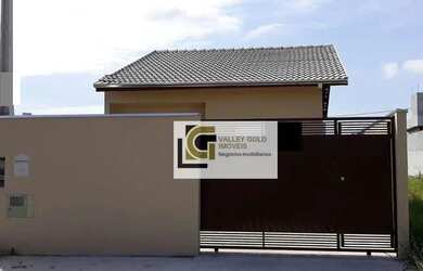 Imagem: A casa possui 2 Dormitórios, 1 Banheiro, 2 Vagas na garagem