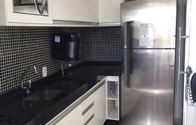 Imagem: O apartamento possui 2 Dormitórios, 1 Banheiro e 1 Vaga na