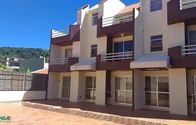 Imagem: O apartamento possui 3 Dormitórios, 2 Banheiros, 1 Vaga na