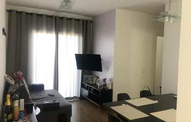 Imagem: O apartamento possui 3 Dormitórios, 1 Banheiro, 2 Vagas na