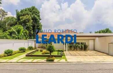 Imagem: A casa em condomínio possui 3 Dormitórios, 5 Banheiros, 4