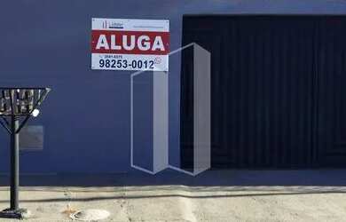 Imagem: A casa possui 2 Dormitórios, 2 Banheiros, 2 Vagas na garagem