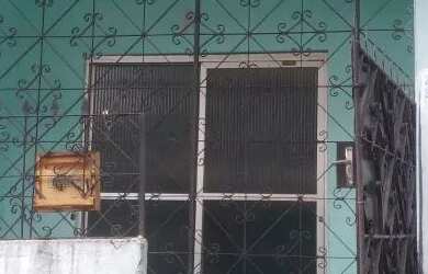 Imagem: A casa para alugar possui 3 Dormitórios e 1 Banheiro e está