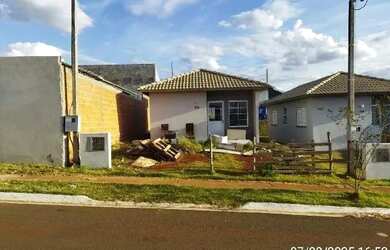 Imagem: A casa possui 2 Dormitórios, 1 Banheiro, 160m² de Área e