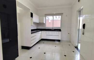 Imagem 4: Casa térrea de 3 suítes à venda e locação no Condomínio Colina do...