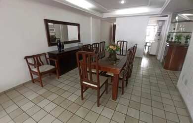 Imagem: O apartamento possui 3 Dormitórios, 3 Banheiros, 2 Vagas na