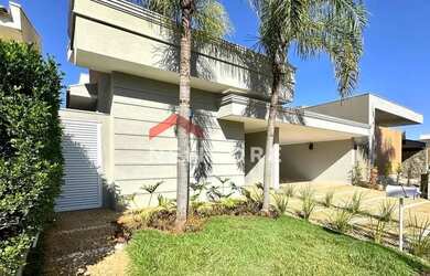 Imagem: A casa em condomínio possui 3 Dormitórios, 2 Banheiros, 2