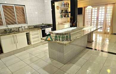 Imagem 8: Sobrado com 4 quartos com suítes na Região Sul