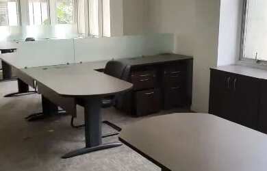 Imagem: O depósito possui 5 Vagas na garagem, 785m² de Área e está