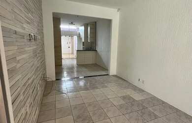 Imagem 13: ALUGO LINDA CASA. Varanda, 180m² de Área, 4 Vagas na garageme3 Dormitórios