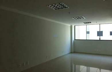 Imagem: O depósito possui 1 Vaga na garagem, 42m² de Área e está