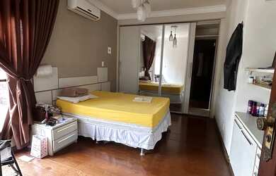 Imagem 6: Casarão no coração da cidade