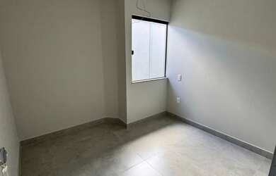 Imagem 5: Excelente Casa em Rua pública - 3/4 sendo 1 suíte c closet - próximo...