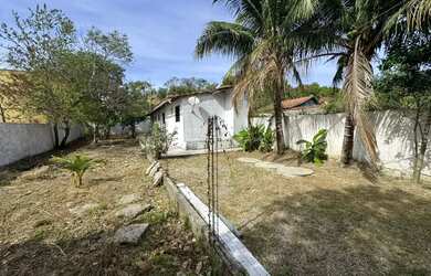 Imagem: A casa possui 2 Dormitórios, 1 Banheiro, 1 Vaga na garagem