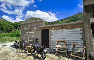 Imagem: O terreno possui 160m² de Área e está localizado em Itanhangá