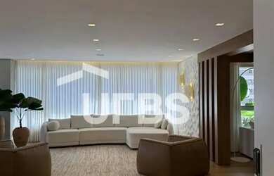 Imagem: O apartamento possui 3 Dormitórios, 3 Banheiros, 4 Vagas na