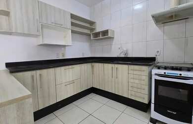 Imagem: A casa em condomínio possui 2 Dormitórios, 1 Banheiro, 2 Vagas