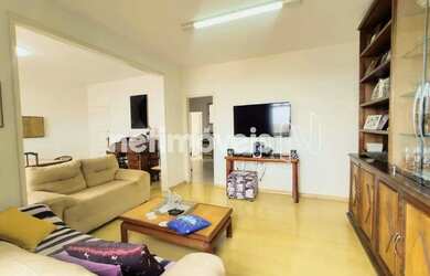 Imagem: O apartamento possui 4 Dormitórios, 4 Banheiros, 2 Vagas na