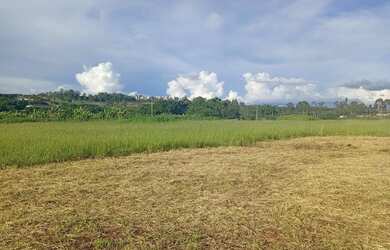 Imagem: O terreno possui 200m² de Área e está localizado em Recanto
