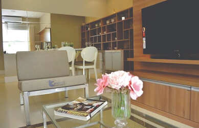 Imagem 3: Piazza Toscana. 2/4. 1 Suíte. 1 Vaga. Torre Livorno. R62