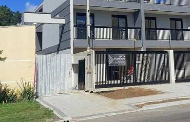 Imagem: A casa em condomínio possui 3 Dormitórios, 3 Banheiros, 2