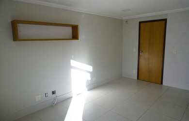 Imagem: O apartamento possui 1 Dormitório, 1 Banheiro, 1 Vaga na garagem