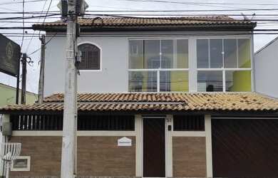 Imagem: A casa possui 5 Dormitórios, 4 Banheiros, 5 Vagas na garagem