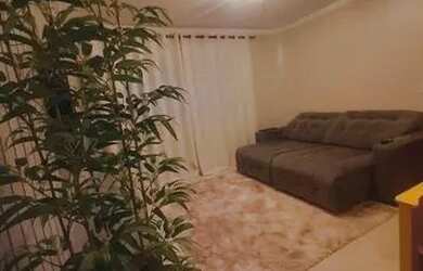 Imagem: A casa possui 3 Dormitórios, 2 Banheiros, 2 Vagas na garagem